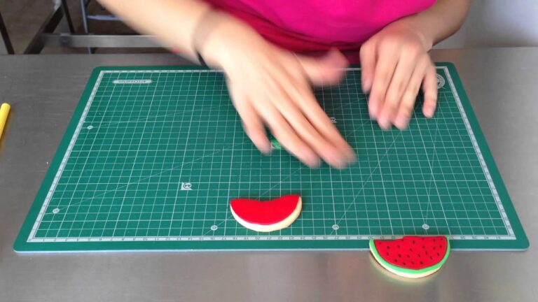 Ideas Creativas para Decorar Galletas y Bizcochos