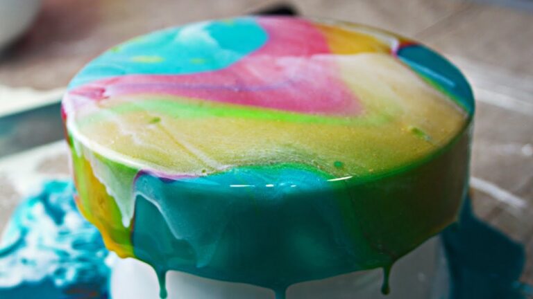 Domina el Glaseado Brillante en Reposter&iacute;a